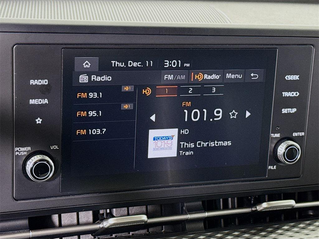 used 2023 Kia Carnival car, priced at $29,998