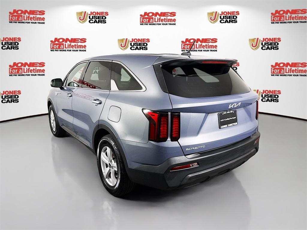 used 2023 Kia Sorento car, priced at $24,798