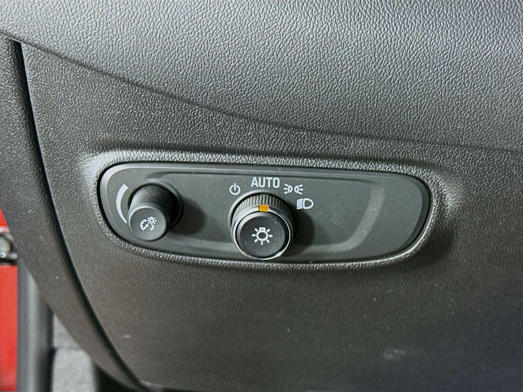 used 2024 Chevrolet Equinox car, priced at $24,998