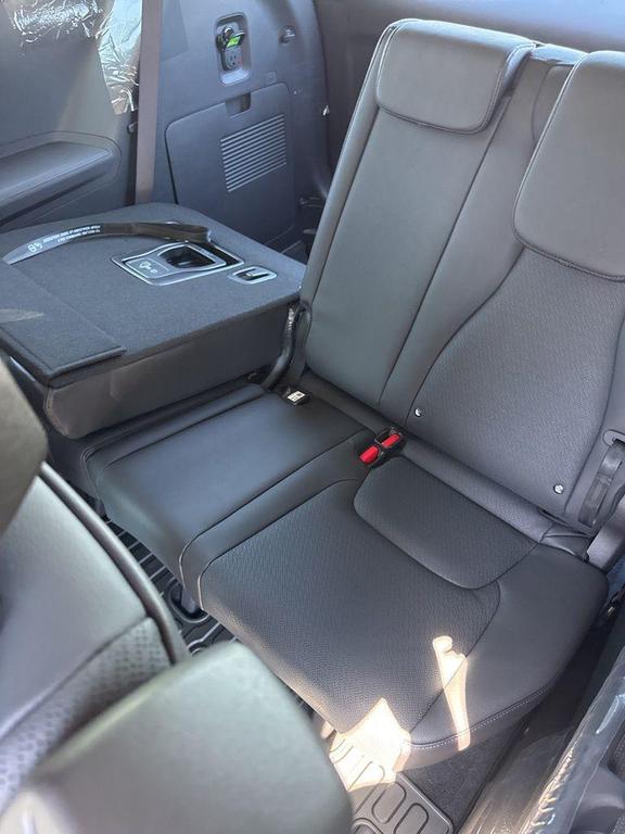 new 2026 Kia Carnival car, priced at $52,182