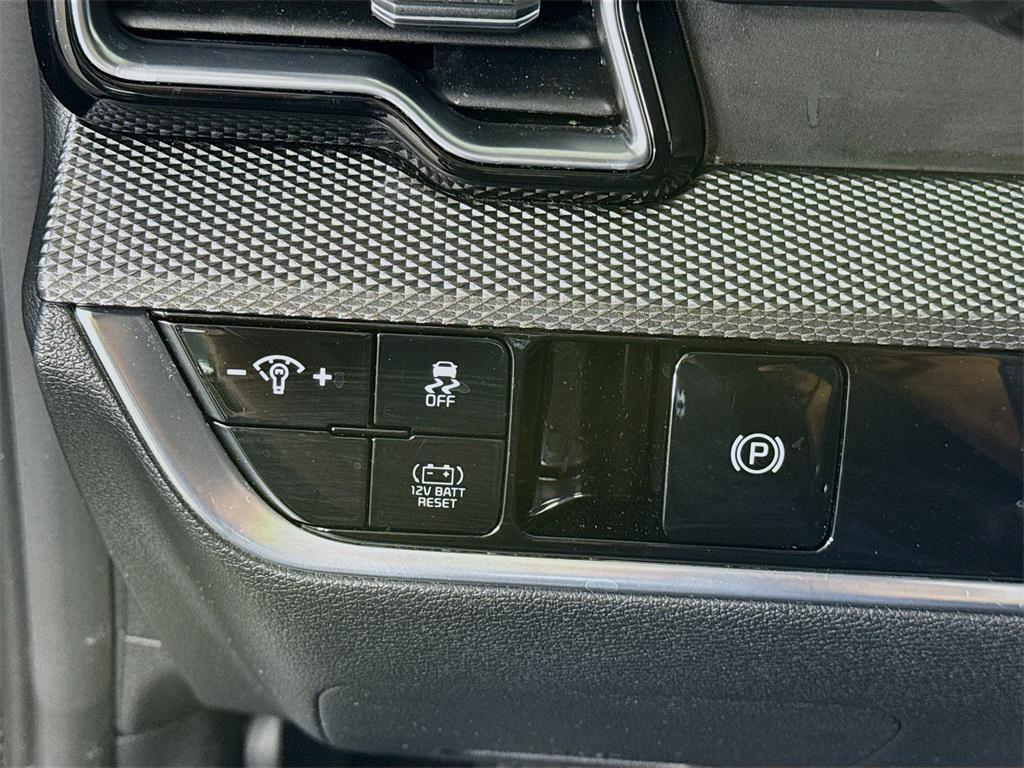 used 2023 Kia Sportage Hybrid car, priced at $19,998