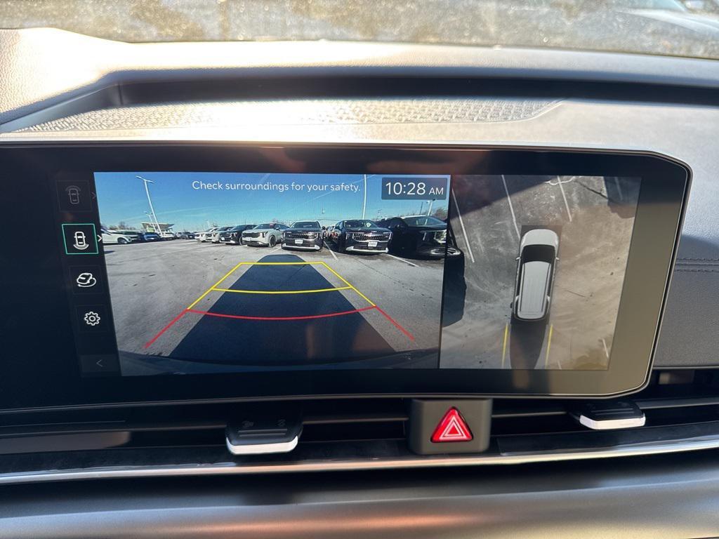 new 2026 Kia Carnival Hybrid car, priced at $52,700