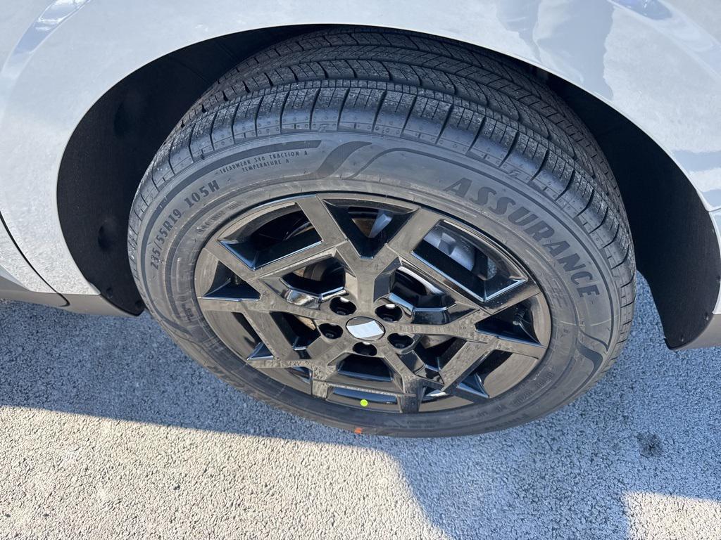 new 2026 Kia Carnival Hybrid car, priced at $52,700