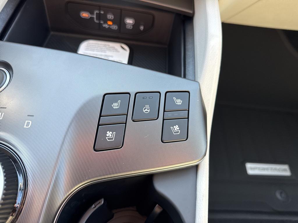new 2026 Kia Sportage Hybrid car, priced at $40,024