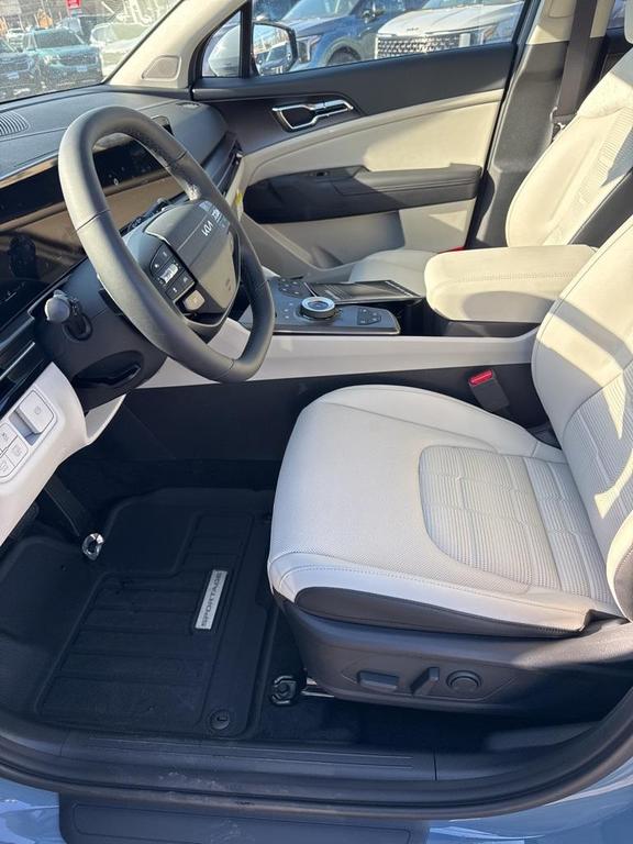 new 2026 Kia Sportage Hybrid car, priced at $40,024