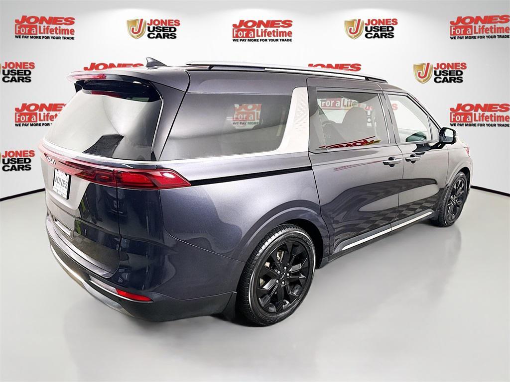 used 2024 Kia Carnival car, priced at $38,995