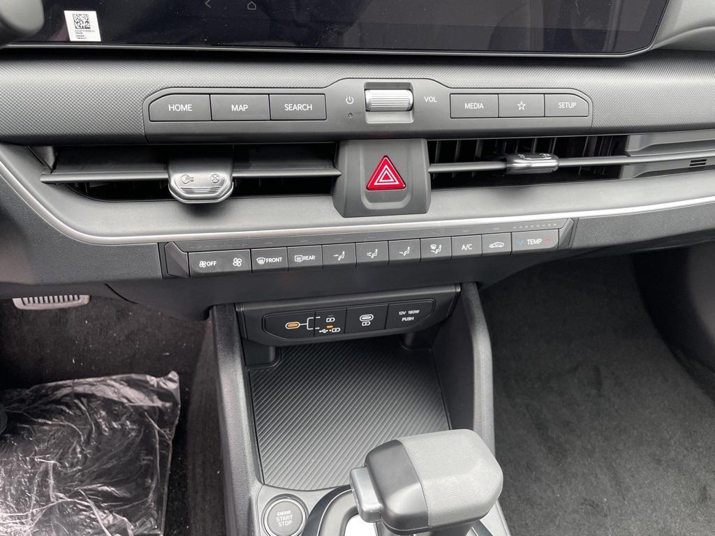 new 2025 Kia K4 car, priced at $23,335