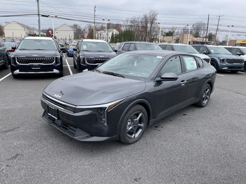 new 2025 Kia K4 car, priced at $23,335