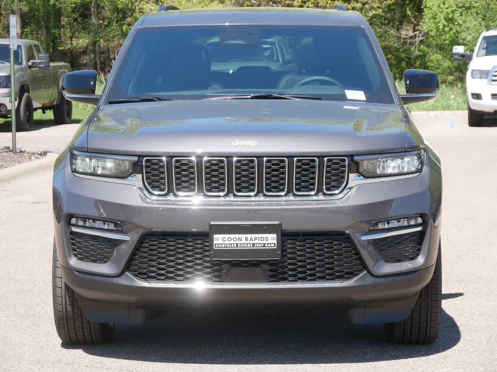 new 2025 Jeep Grand Cherokee car, priced at $47,540