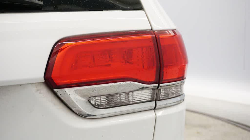 used 2017 Jeep Grand Cherokee car, priced at $13,583