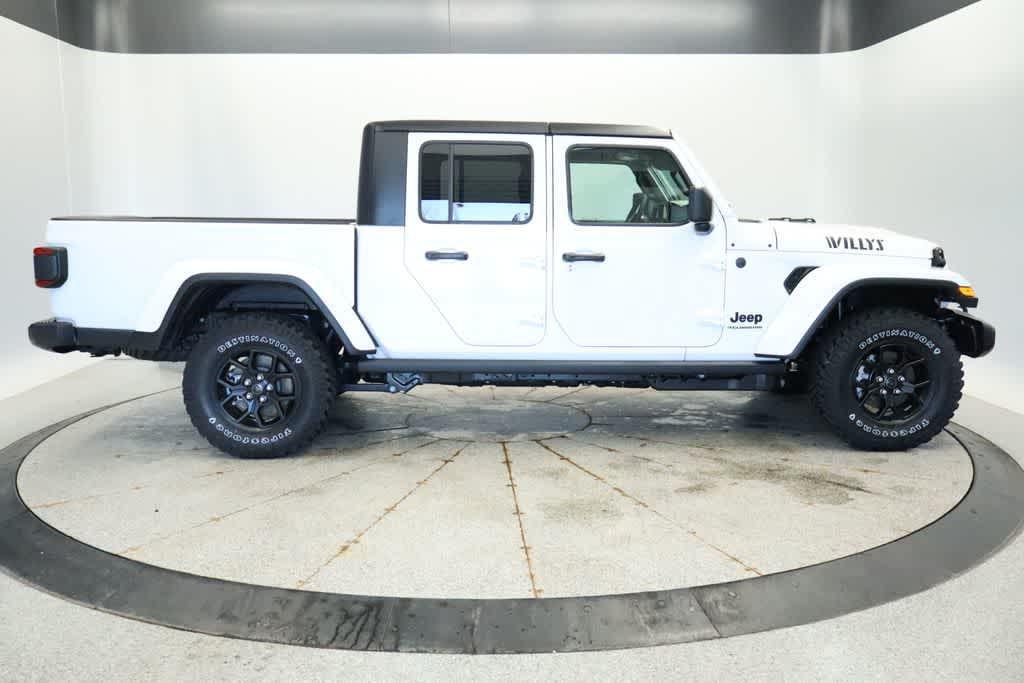 new 2026 Jeep Gladiator car, priced at $46,397