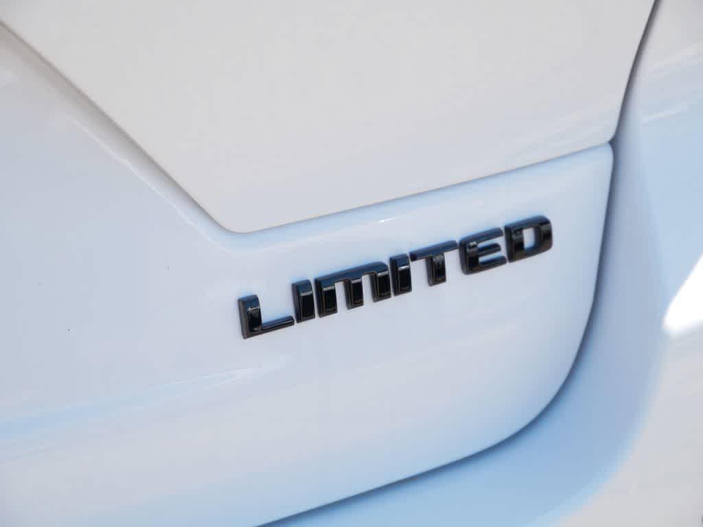 new 2025 Jeep Grand Cherokee car, priced at $47,287