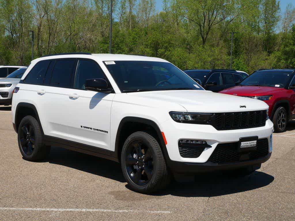 new 2025 Jeep Grand Cherokee car, priced at $47,287