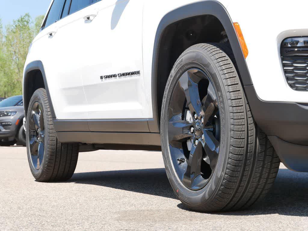 new 2025 Jeep Grand Cherokee car, priced at $47,287