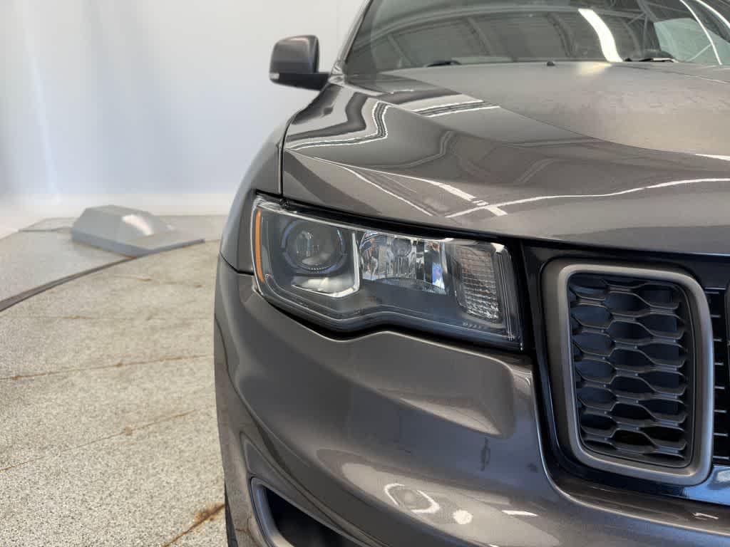 used 2017 Jeep Grand Cherokee car, priced at $19,128