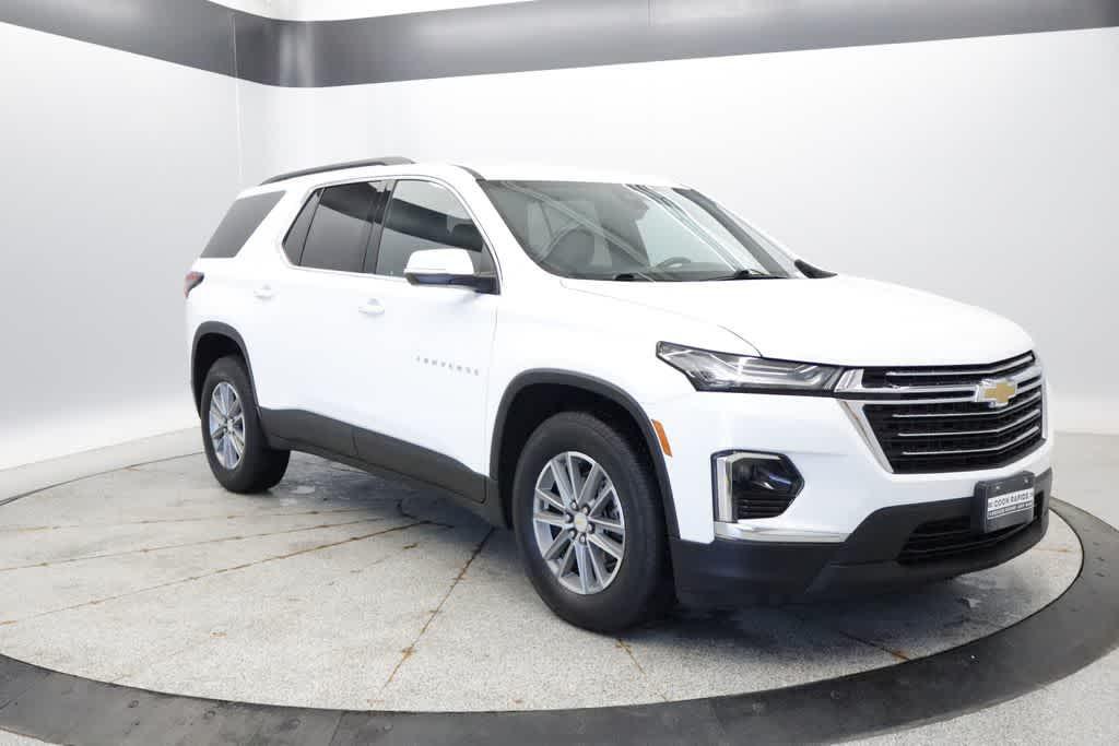 used 2022 Chevrolet Traverse car, priced at $27,482