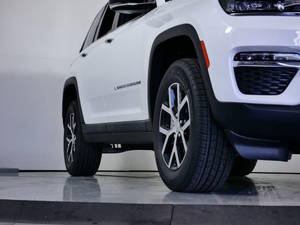 new 2025 Jeep Grand Cherokee car, priced at $44,838