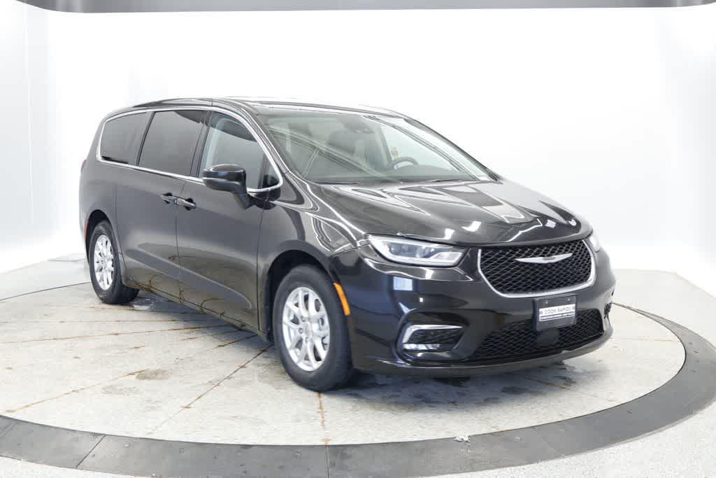 used 2023 Chrysler Pacifica car, priced at $24,446