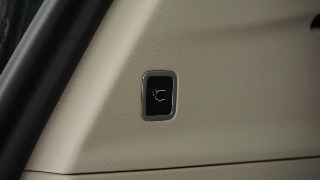 used 2024 Chrysler Pacifica car, priced at $41,933