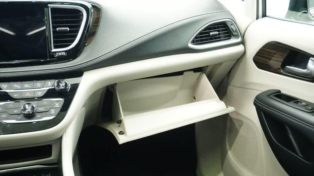 used 2024 Chrysler Pacifica car, priced at $41,933