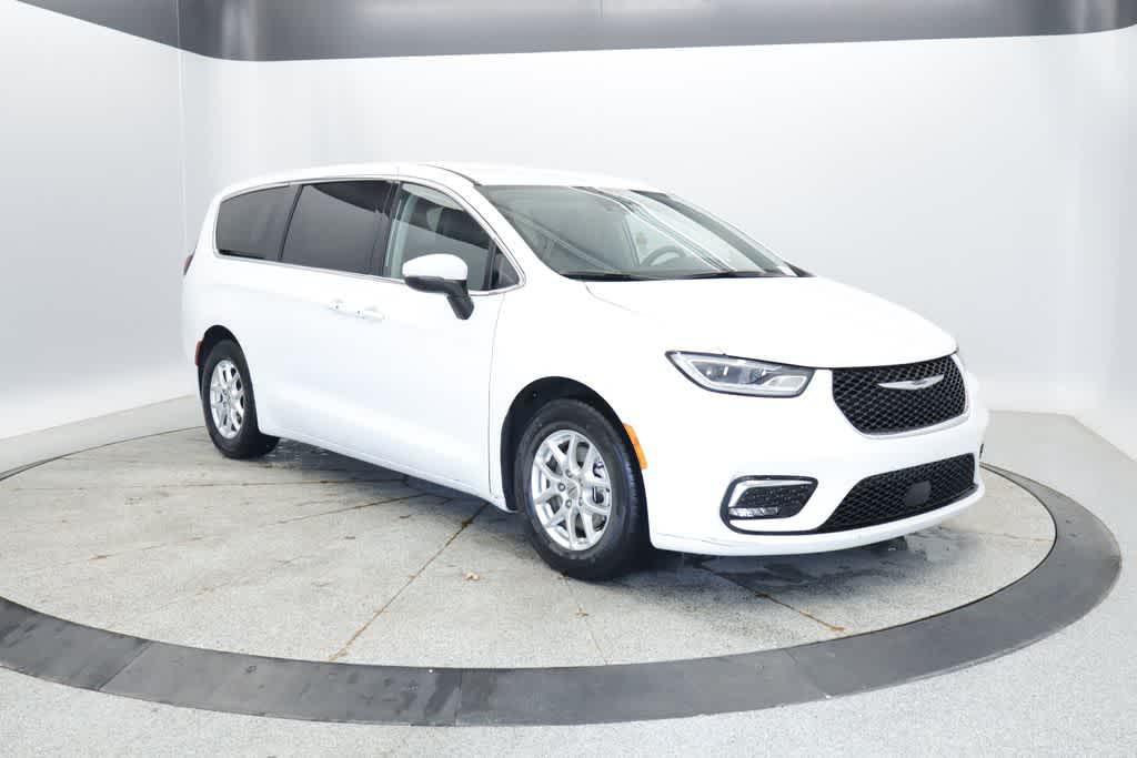 used 2023 Chrysler Pacifica car, priced at $23,979