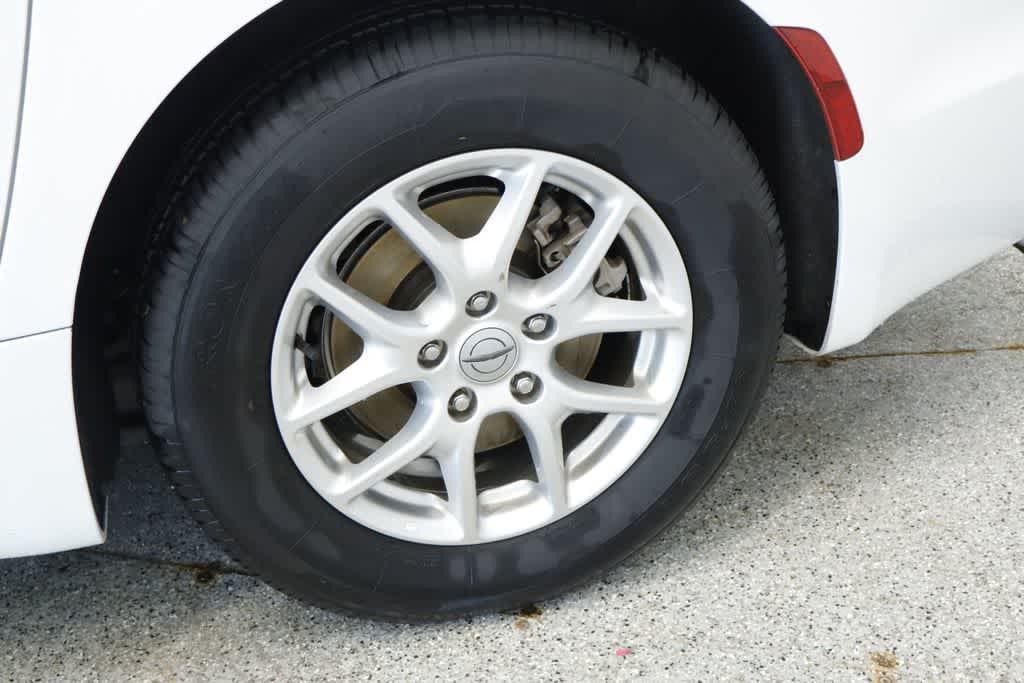 used 2023 Chrysler Pacifica car, priced at $23,979