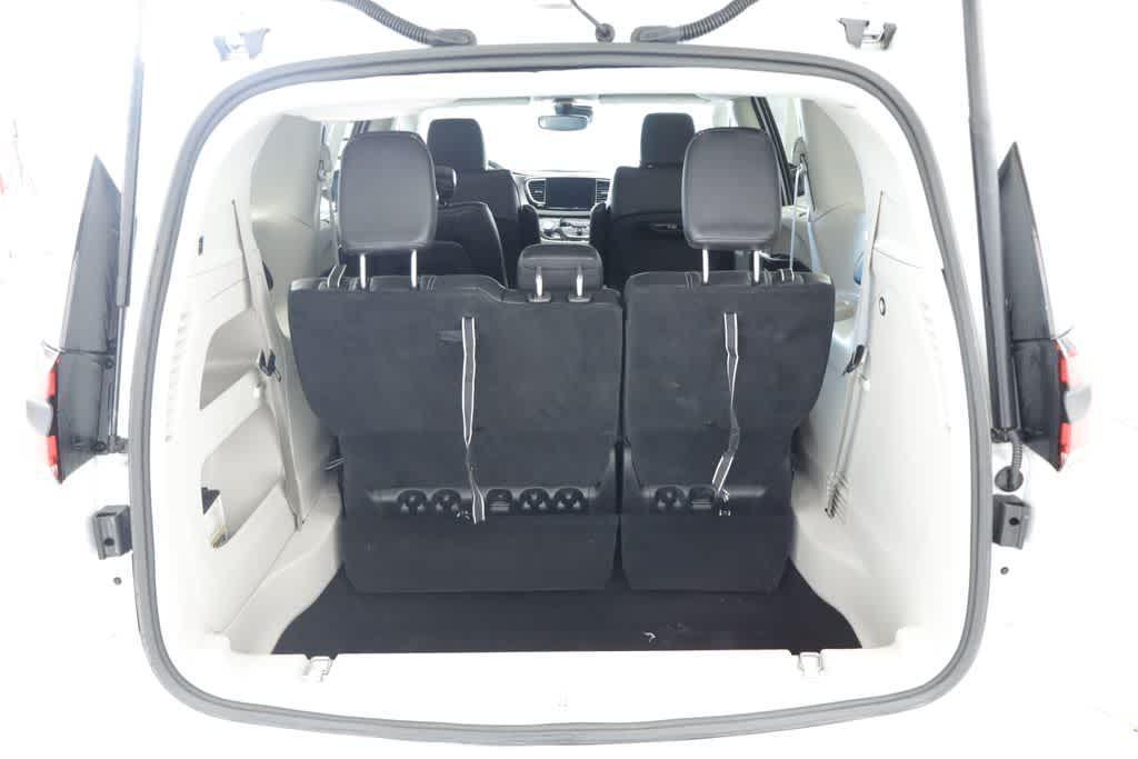 used 2023 Chrysler Pacifica car, priced at $23,979