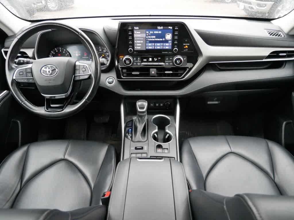 used 2021 Toyota Highlander car, priced at $29,884