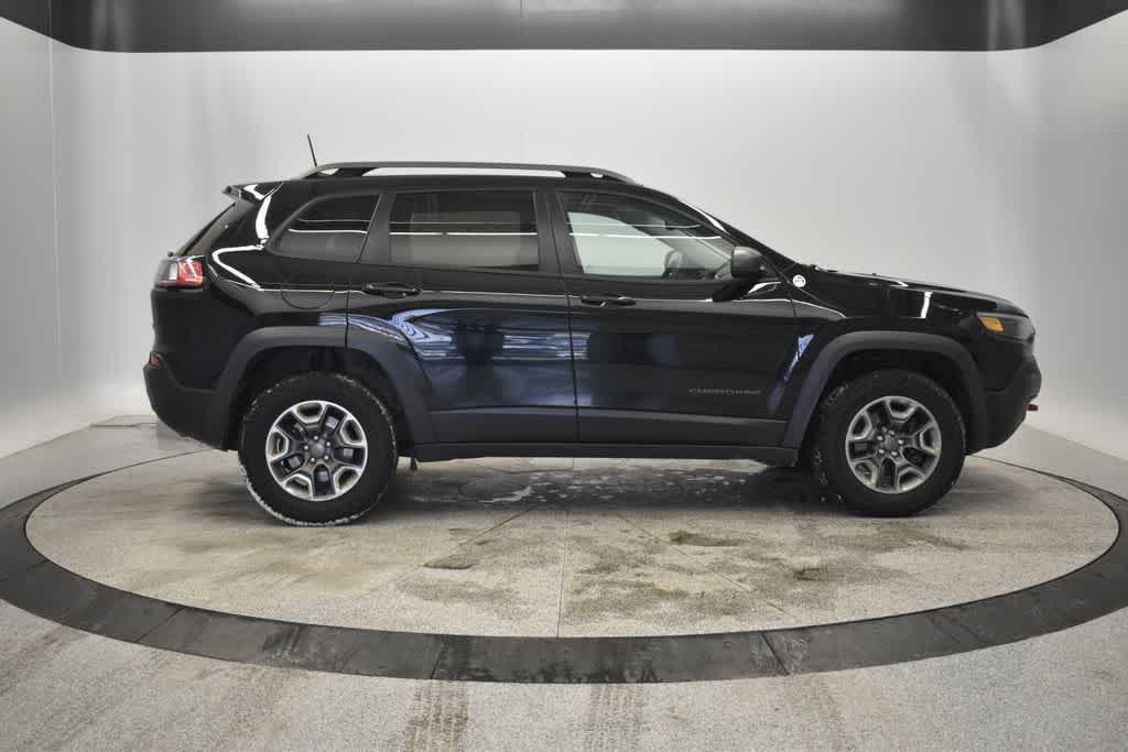 used 2019 Jeep Cherokee car, priced at $8,983