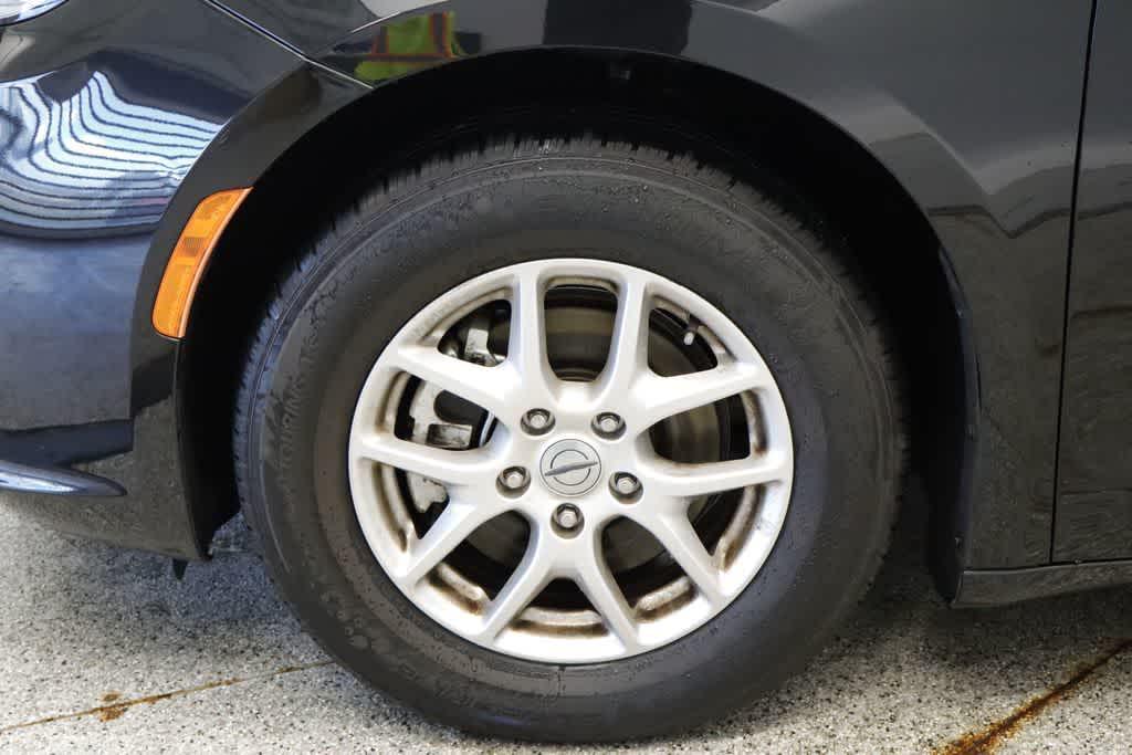 used 2023 Chrysler Pacifica car, priced at $24,848
