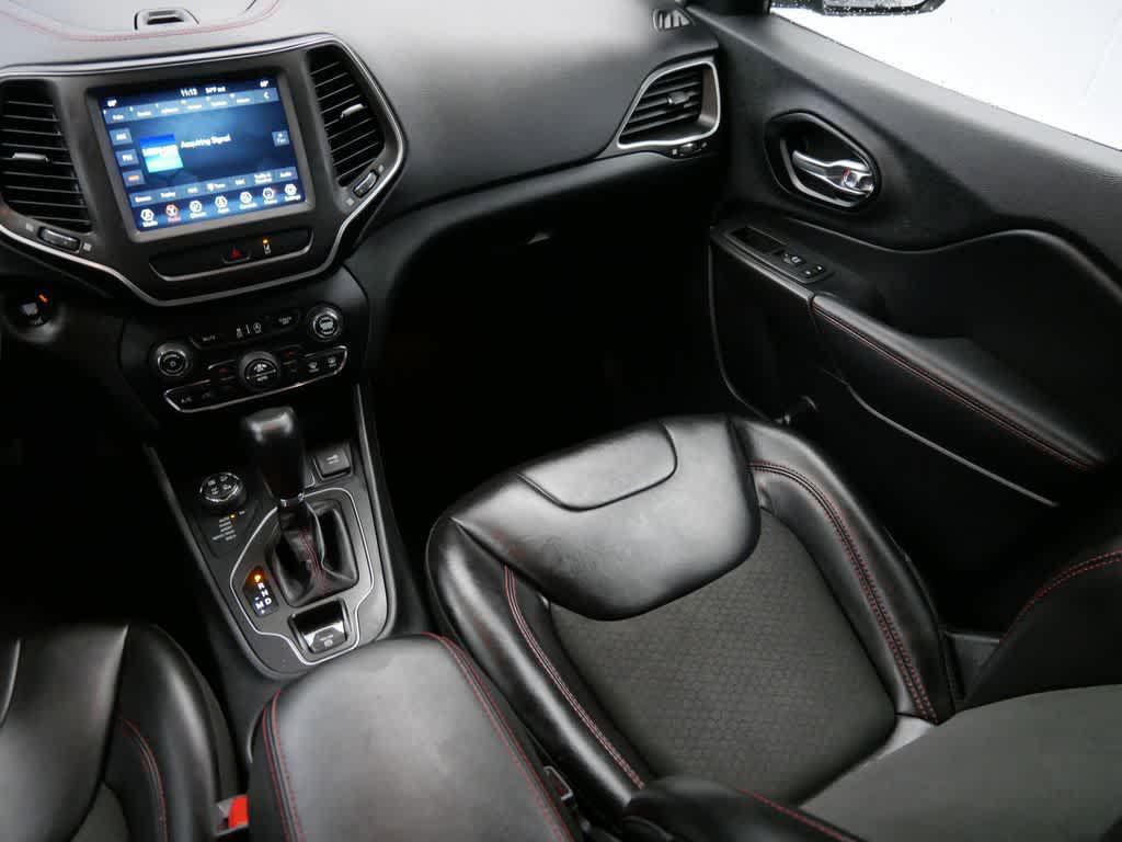 used 2022 Jeep Cherokee car, priced at $21,987