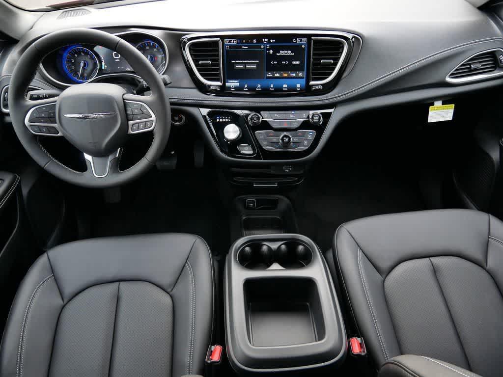 new 2026 Chrysler Pacifica car, priced at $47,985
