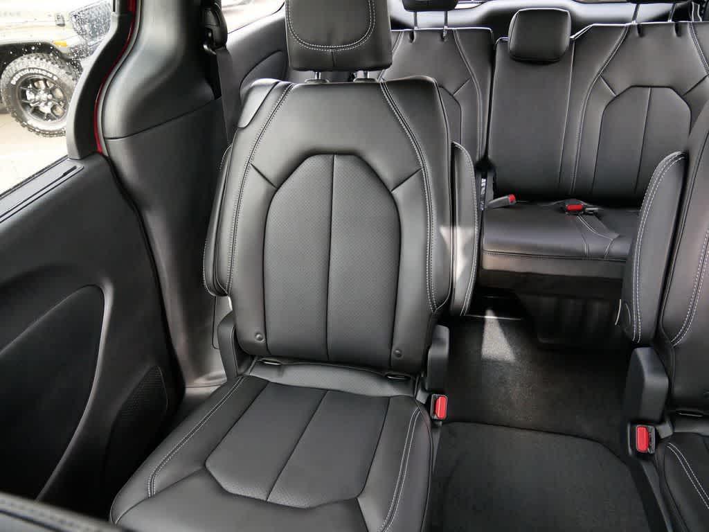 new 2026 Chrysler Pacifica car, priced at $47,985