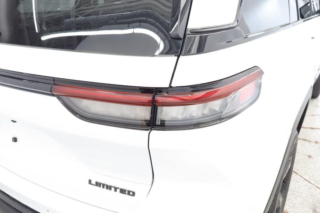 used 2023 Jeep Grand Cherokee car, priced at $32,975