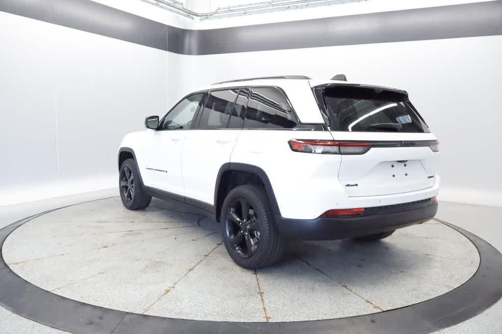 used 2023 Jeep Grand Cherokee car, priced at $32,975