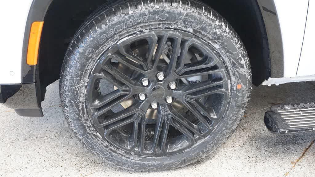 new 2026 Jeep Grand Wagoneer car, priced at $80,635