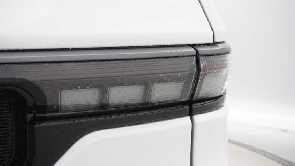 new 2026 Jeep Grand Wagoneer car, priced at $80,635