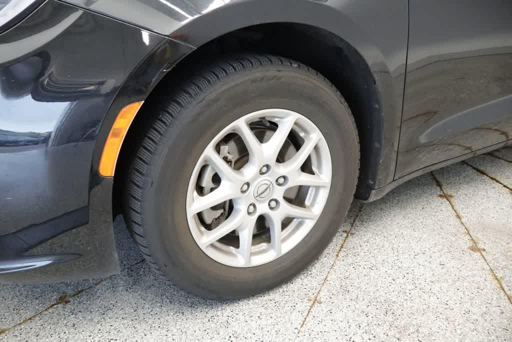 used 2023 Chrysler Pacifica car, priced at $24,111
