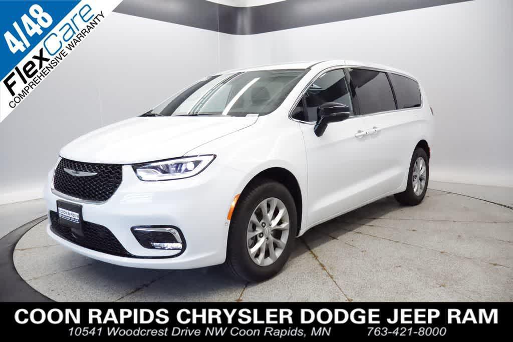 new 2026 Chrysler Pacifica car, priced at $39,894