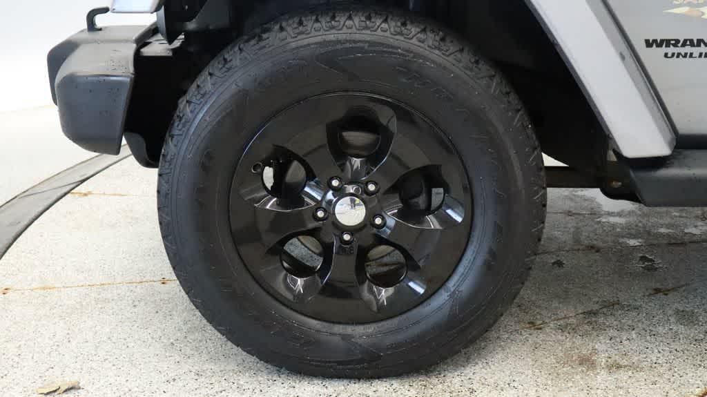 used 2014 Jeep Wrangler Unlimited car, priced at $13,326