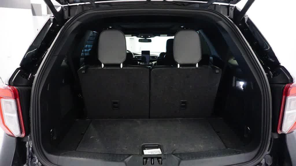 used 2022 Ford Explorer car, priced at $35,346