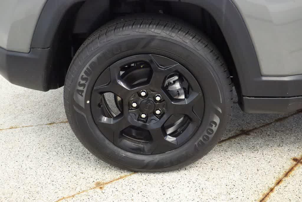 used 2023 Jeep Compass car, priced at $22,644