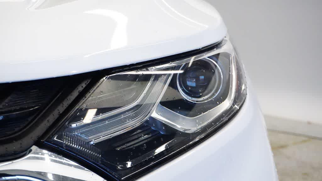 used 2020 Chevrolet Equinox car, priced at $18,257