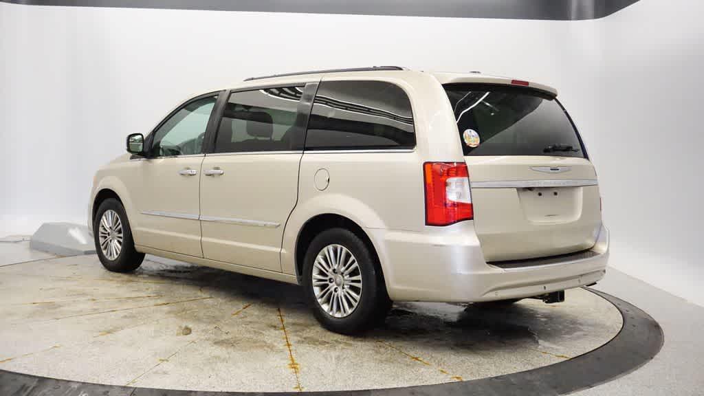 used 2014 Chrysler Town & Country car, priced at $9,547