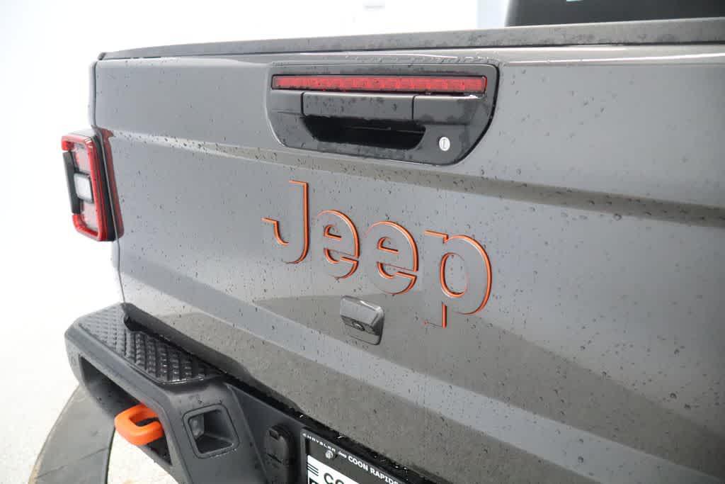 new 2026 Jeep Gladiator car, priced at $52,188