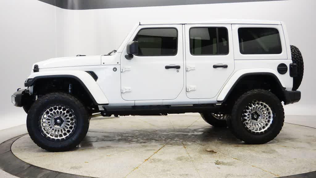 used 2022 Jeep Wrangler Unlimited car, priced at $32,937