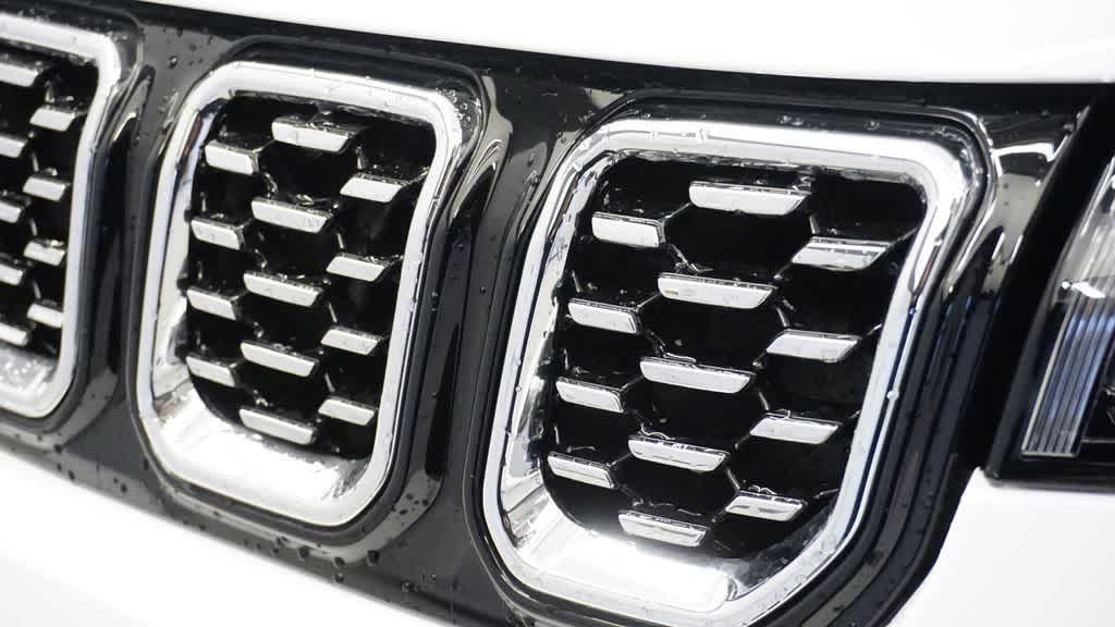 new 2026 Jeep Compass car, priced at $33,774