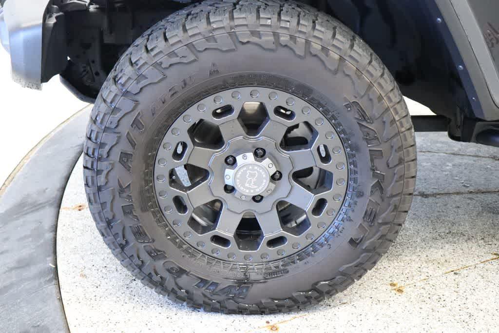 used 2023 Jeep Gladiator car, priced at $37,917