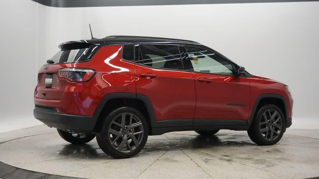 new 2026 Jeep Compass car, priced at $33,269