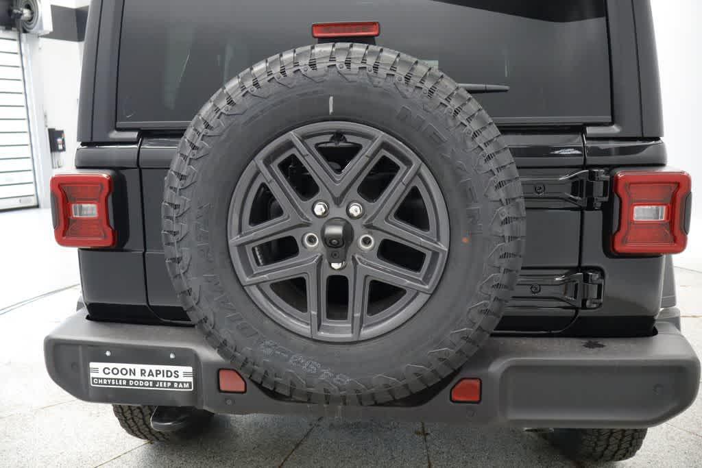 new 2026 Jeep Wrangler car, priced at $46,405